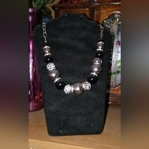 Elegant Black and Silver Beaded Necklace